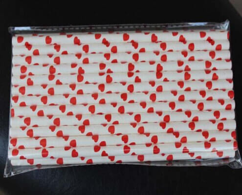 7.75'' Hearts Paper Straws