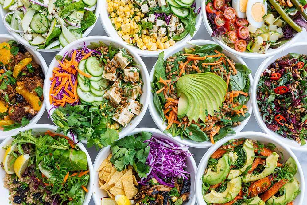 The Complete Guide to Disposable Salad Bowls